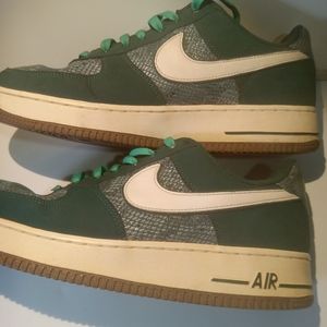 Nike Men's Green and White Air Force One Size 10